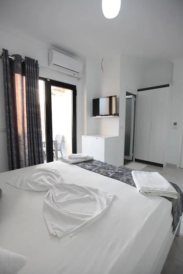 Vila Mucodemi Albania