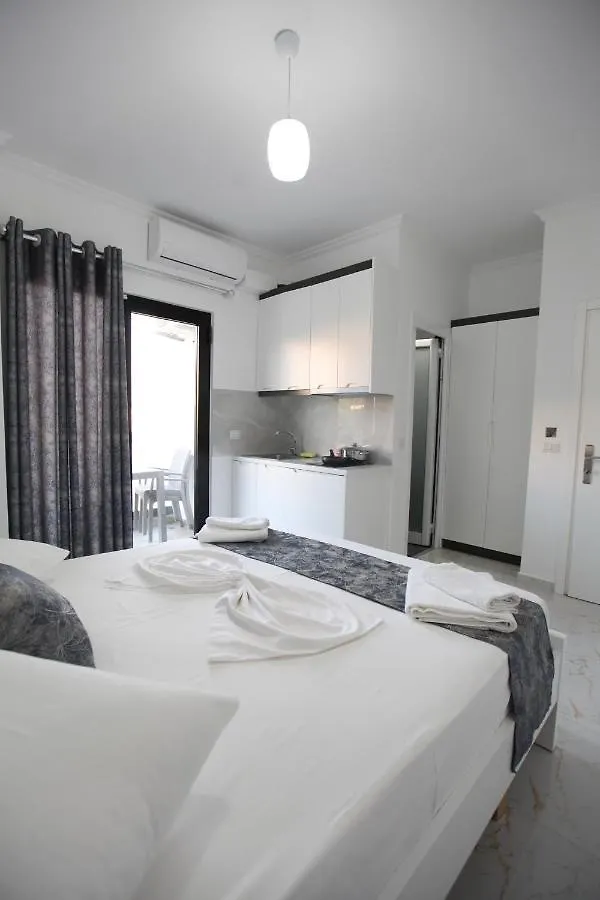 Vila Mucodemi Apartment Ksamil