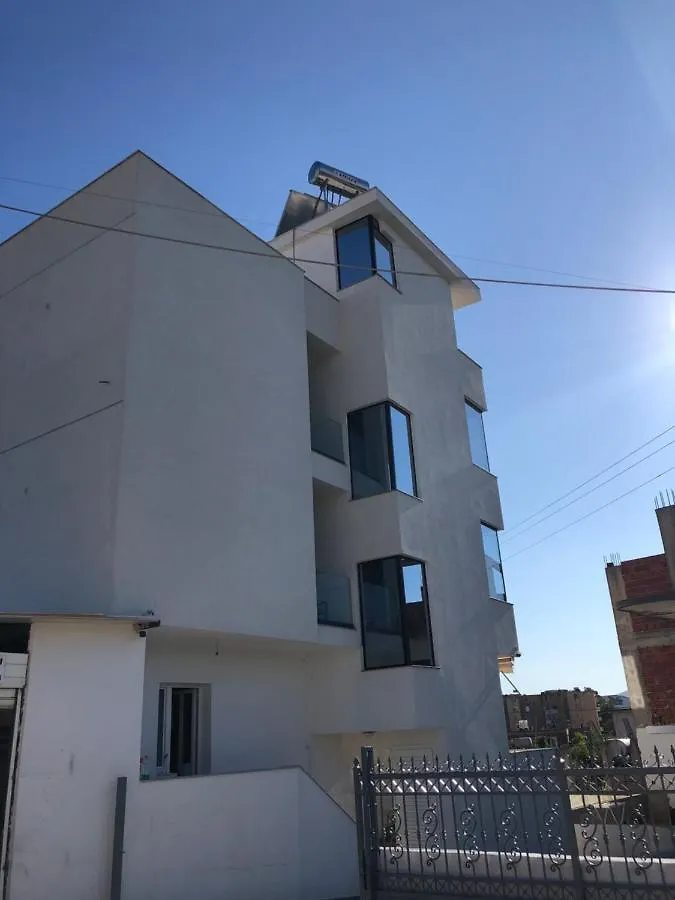 Vila Mucodemi Ksamil