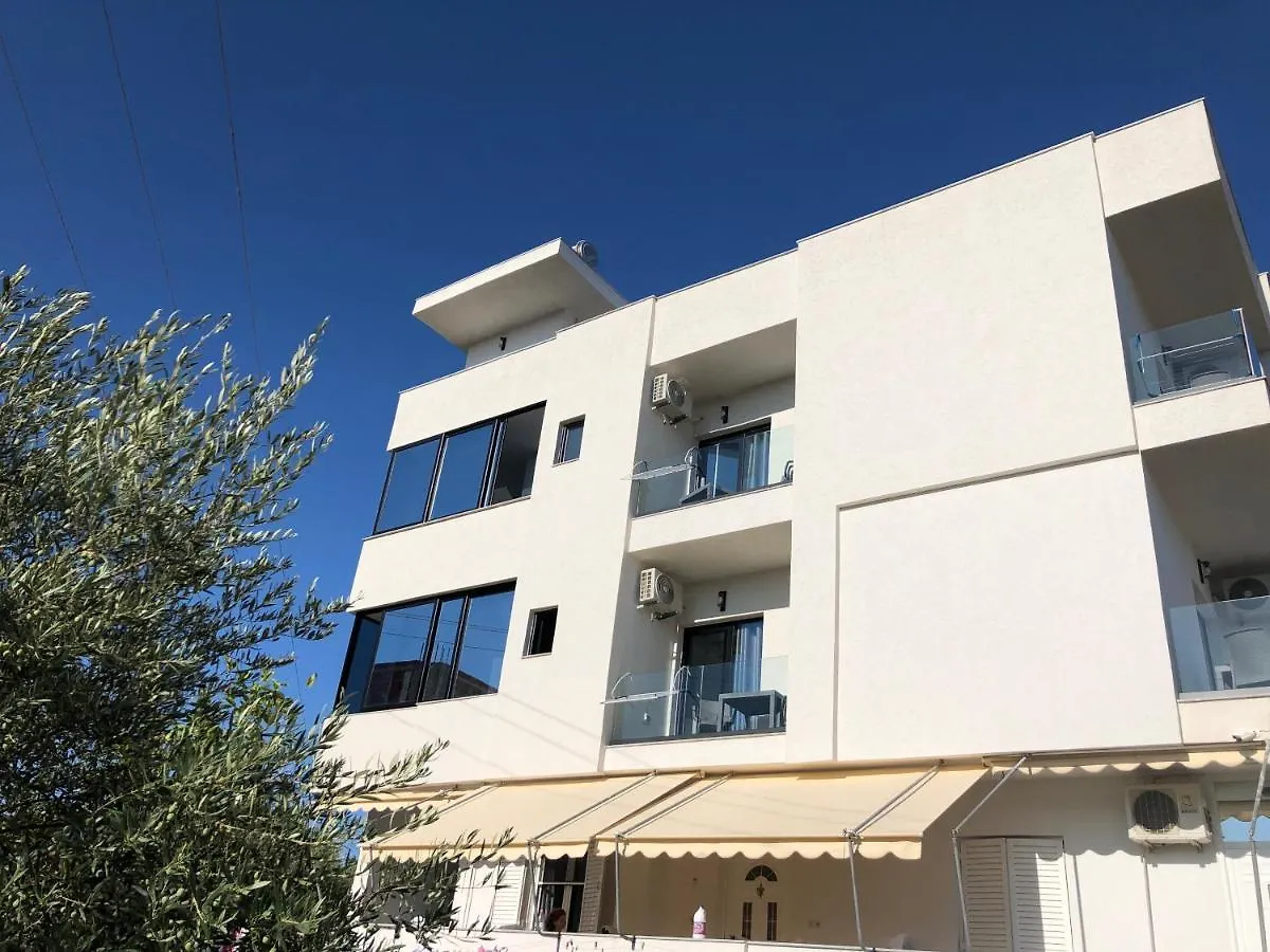 Vila Mucodemi Albania